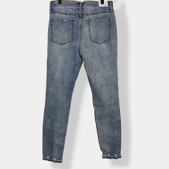 Aeropostale Cheeky Jegging Distressed Jean 8 - Picture 2 of 5